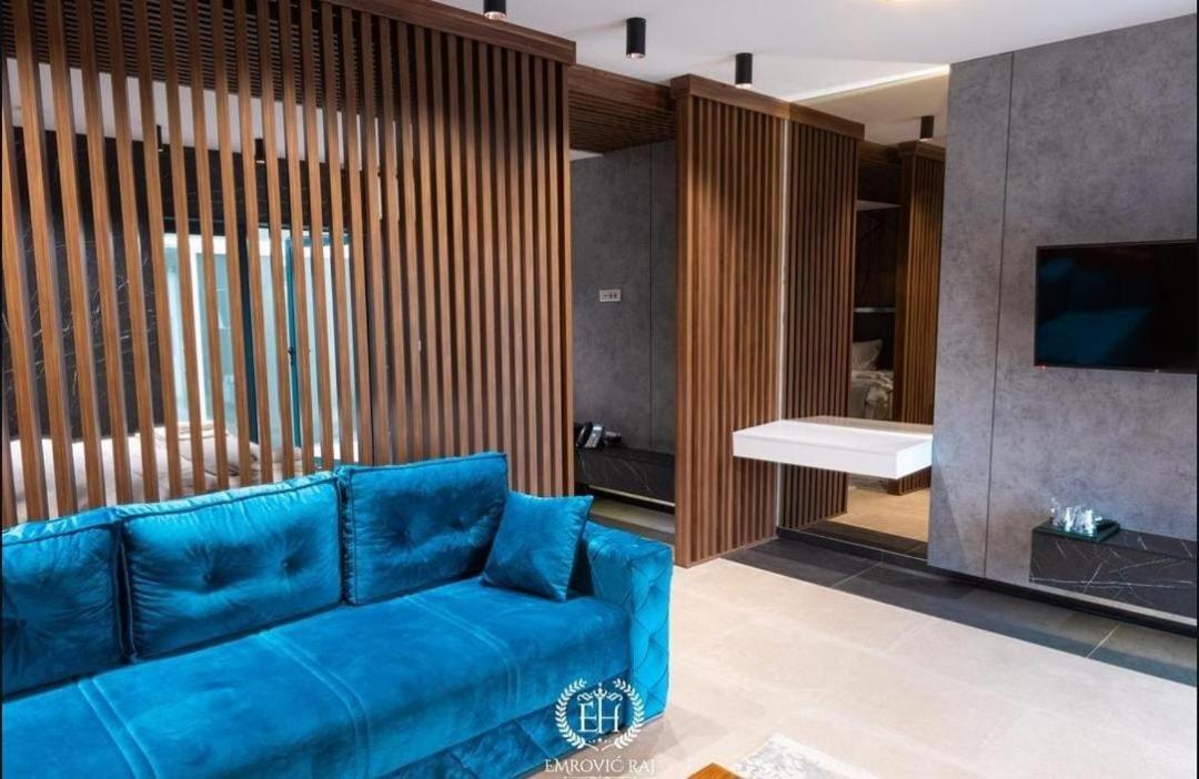 Hotel Emrovic Raj Novi Pazar Esterno foto