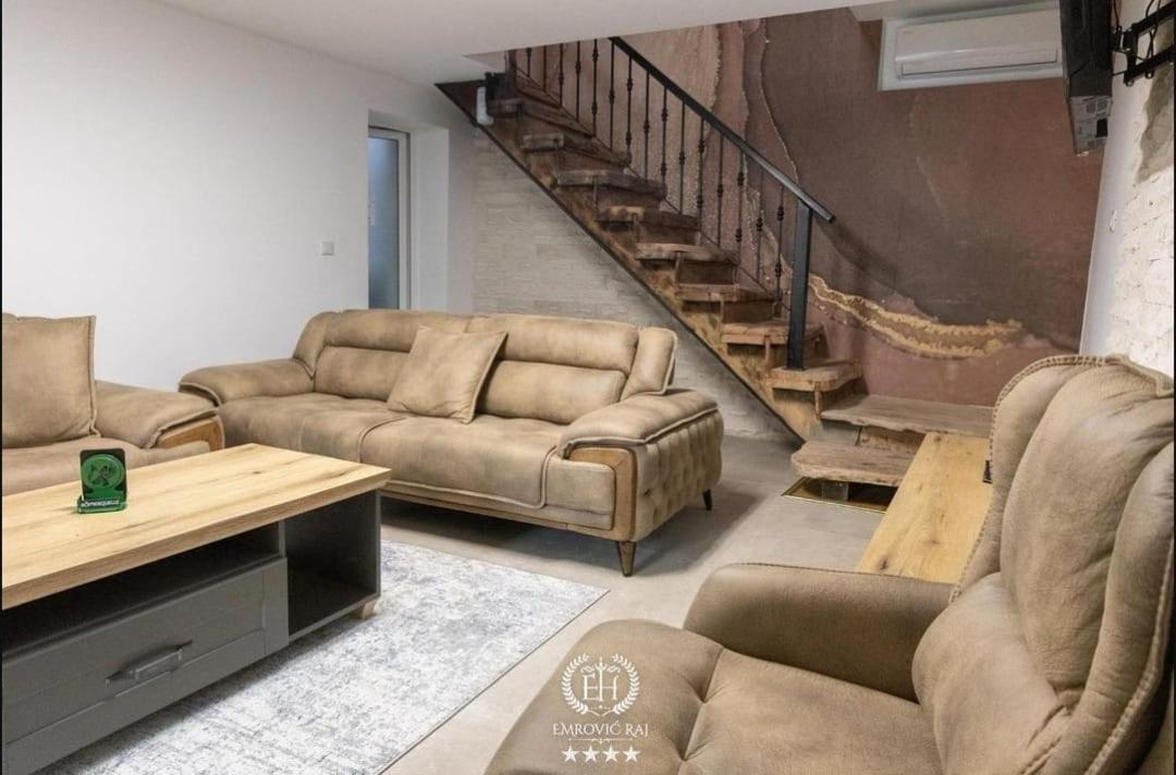Hotel Emrovic Raj Novi Pazar Esterno foto