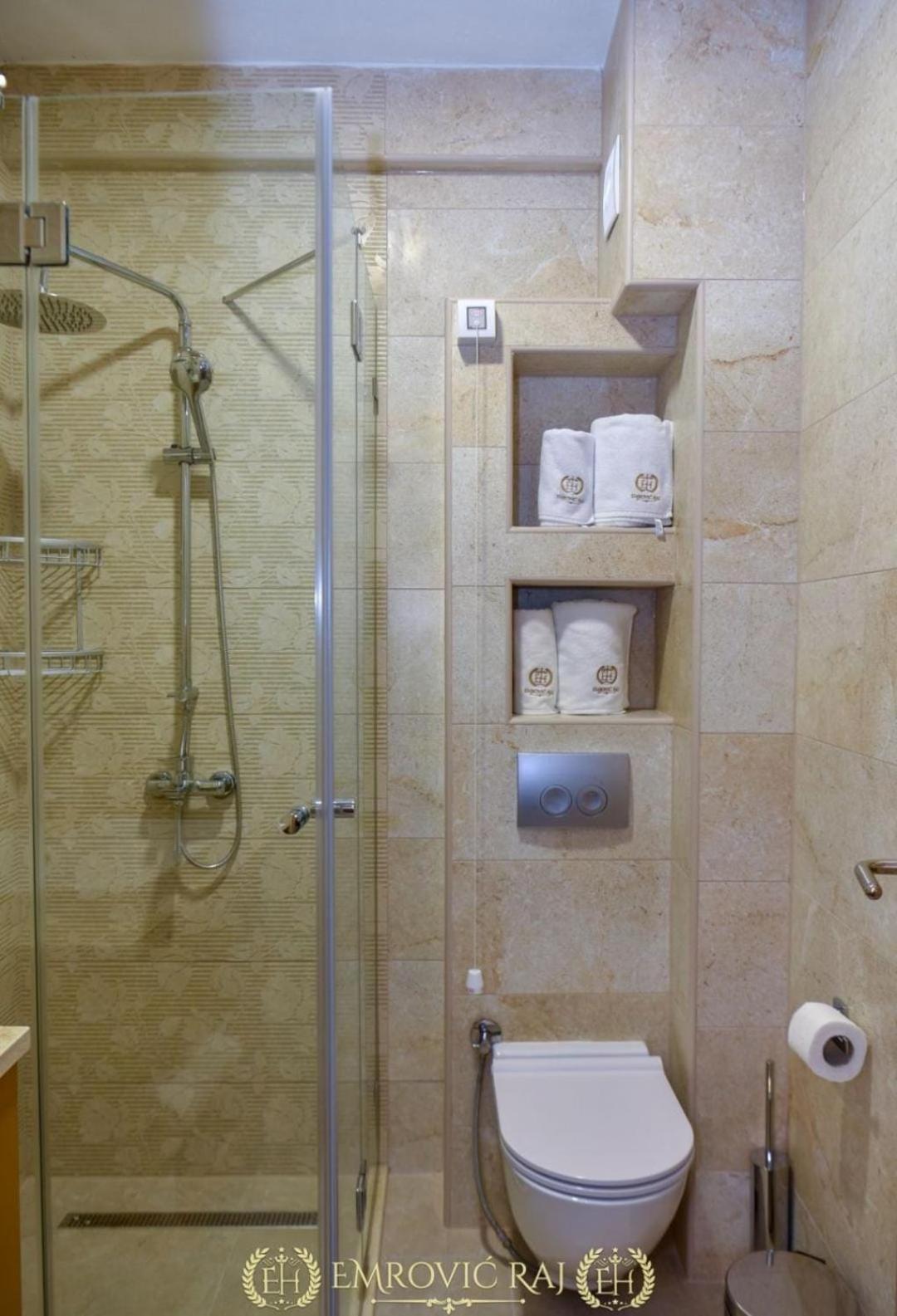 Hotel Emrovic Raj Novi Pazar Esterno foto